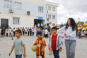 23 Nisan Ulusal Egemenlik ve Çocuk Bayramını Hatay\\\'da çocuklarla birlikte kutladık